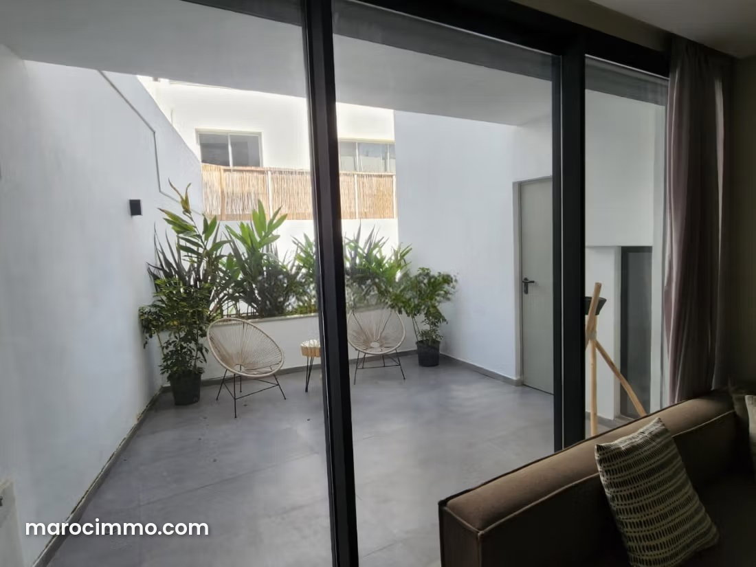 Furnished apartment with terrace for rent in Gauthier, Casablanca — Casablanca