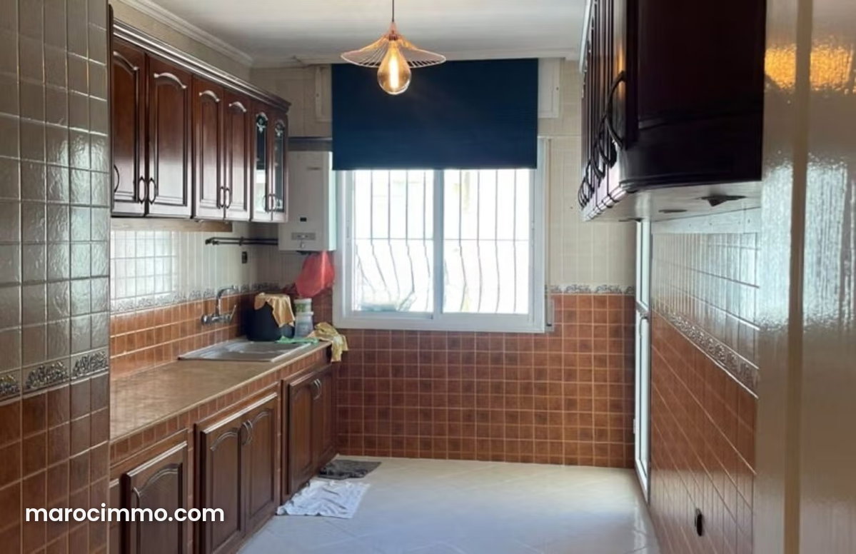 Appartement a louer a tanger avec garage situation quartier hopital espagnol