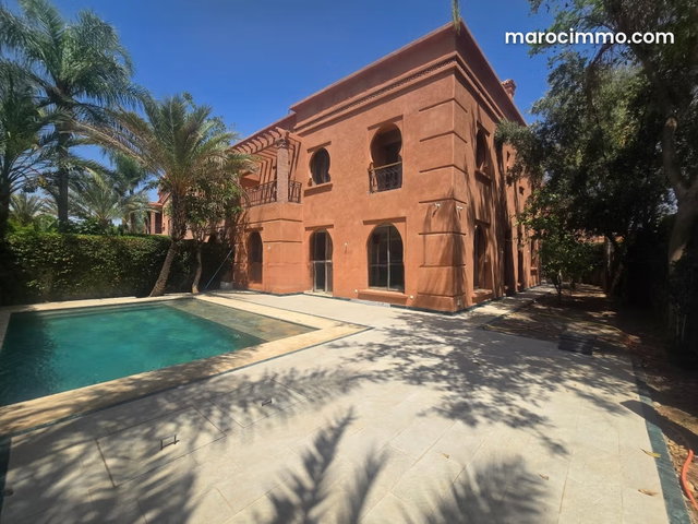 Location d'une maison à Guéliz. Surface de 650 m². Double vitrage et chauffage central — 5
