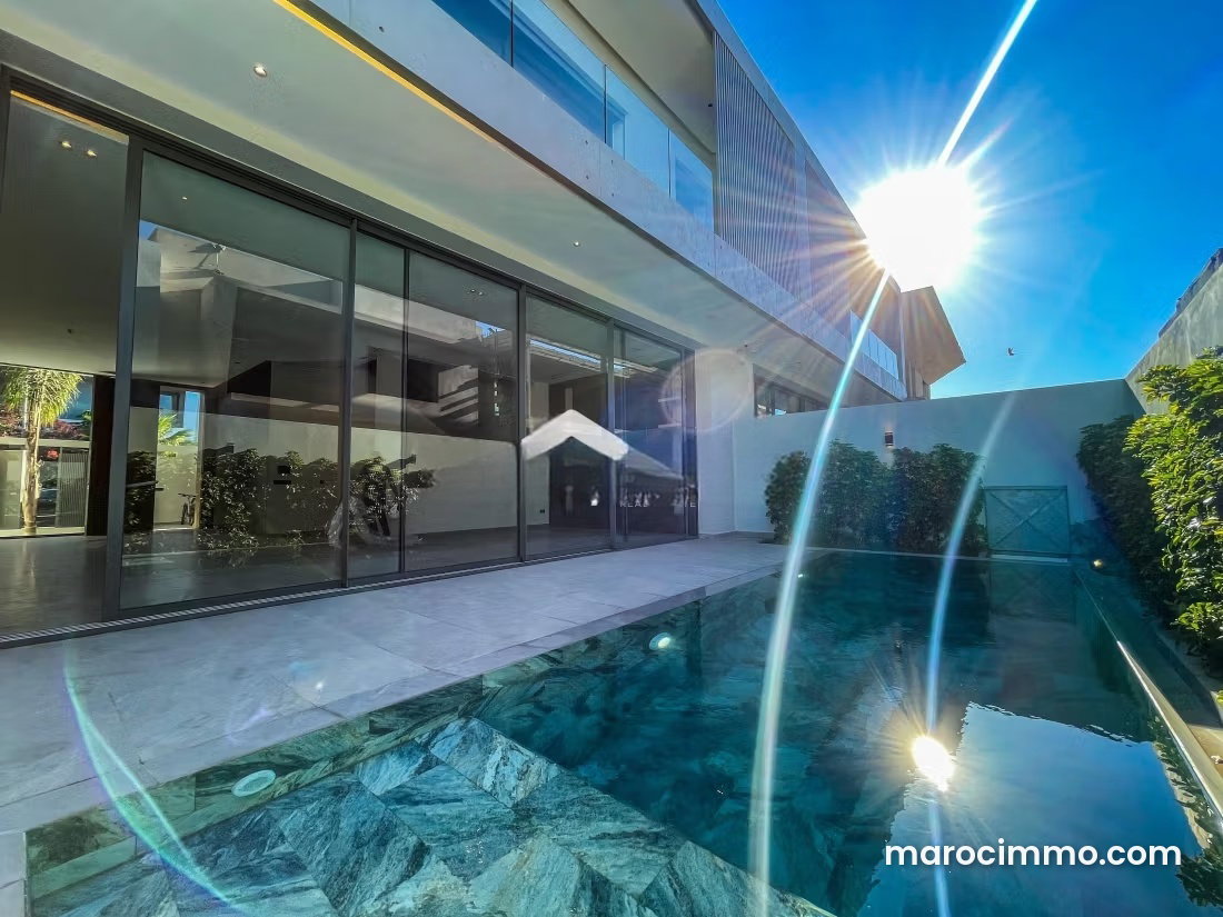 420 m² Villa with Pool, Ain Diab, Casablanca, For Rent — Casablanca