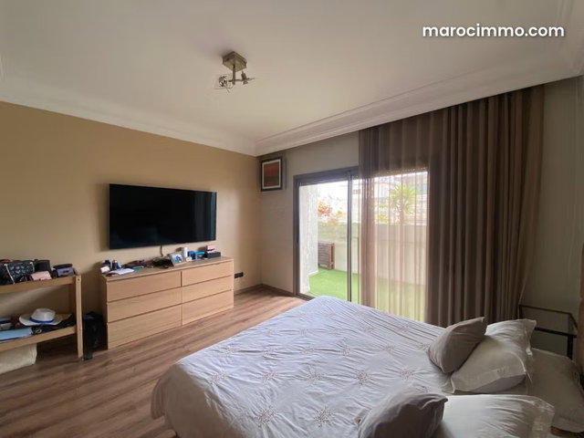 FOR SALE – Spacious 3 Bedroom Apartment – 2 Mars Avenue — 3