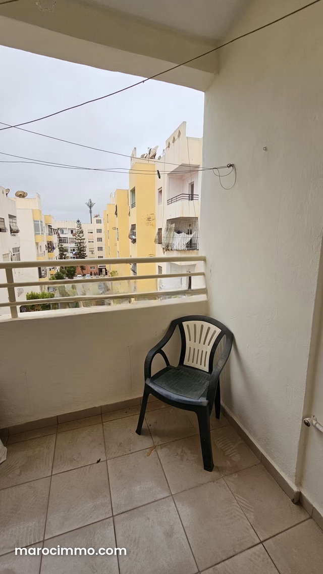 Appartement à vendre à Hay Salam. Superficie 74 m². Sécurisé 24/24 — 4