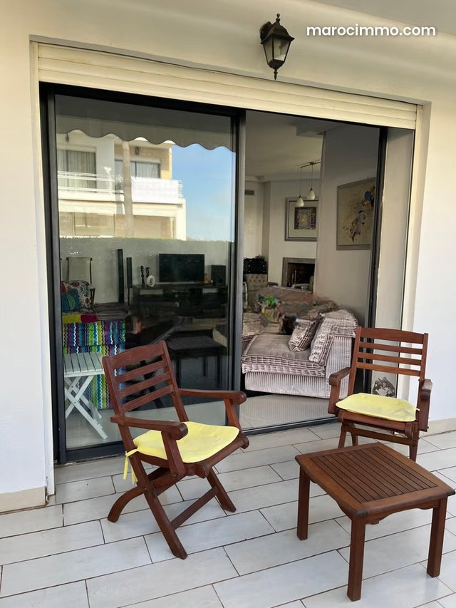 Bel appartement meublé à louer — 5