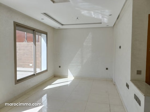 Très bel appart 4p en haut agdal avec terrasse — 3