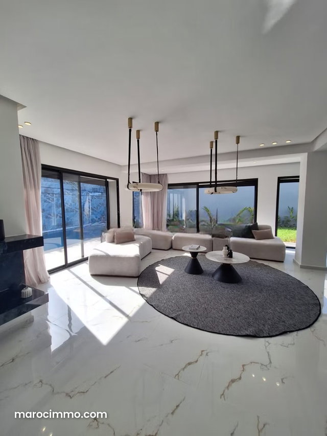 Villa meublée à la vente — 3