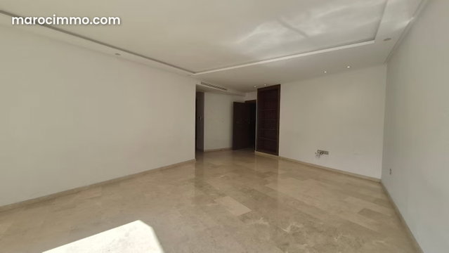 A louer Appt moderne 124m2 3 ch Ferme Bretogne — 2