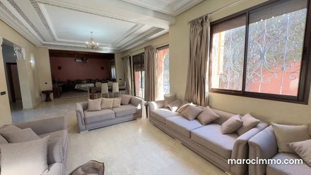 Villa jumelée orientée sud est, idéalement située à deux pas de Targa et proche de toutes commodités — 5