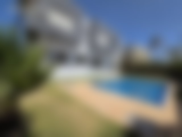 Villa neuve 530 m², piscine et jardin à Bouskoura centre — 2
