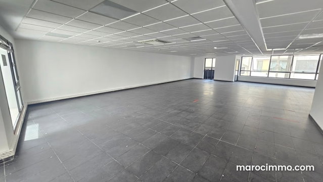 Plateau bureau neuf 247 m2 à proximité Bd Moulay Youssef — 2
