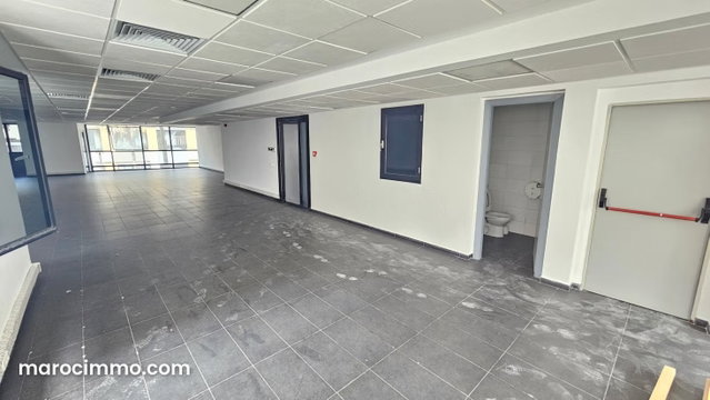 Bureau neuf 295 m2 proche bd Moulay Youssef — 4