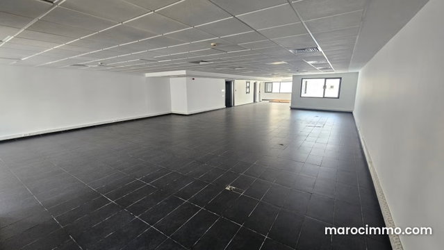 Bureau neuf 295 m2 proche bd Moulay Youssef — 3