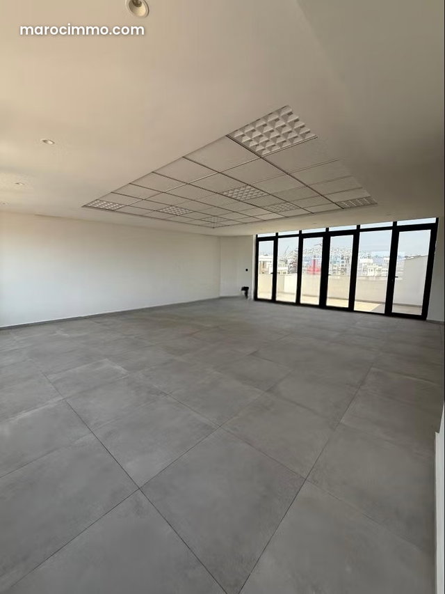 Plateaux bureau avendre a l'agdal — 4