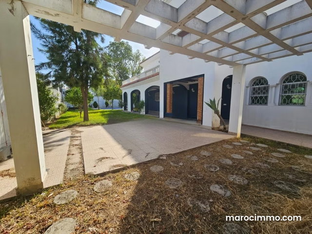 Villa de Luxe à Louer — 2