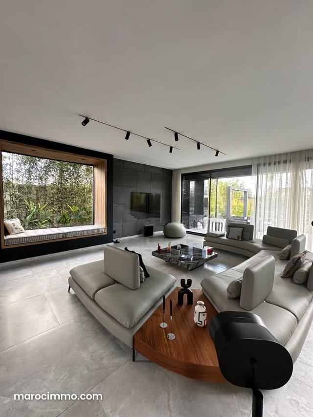 Villa de haut standing à vendre à Ville Verte. Surface de 800 m². Bien meublé — 5