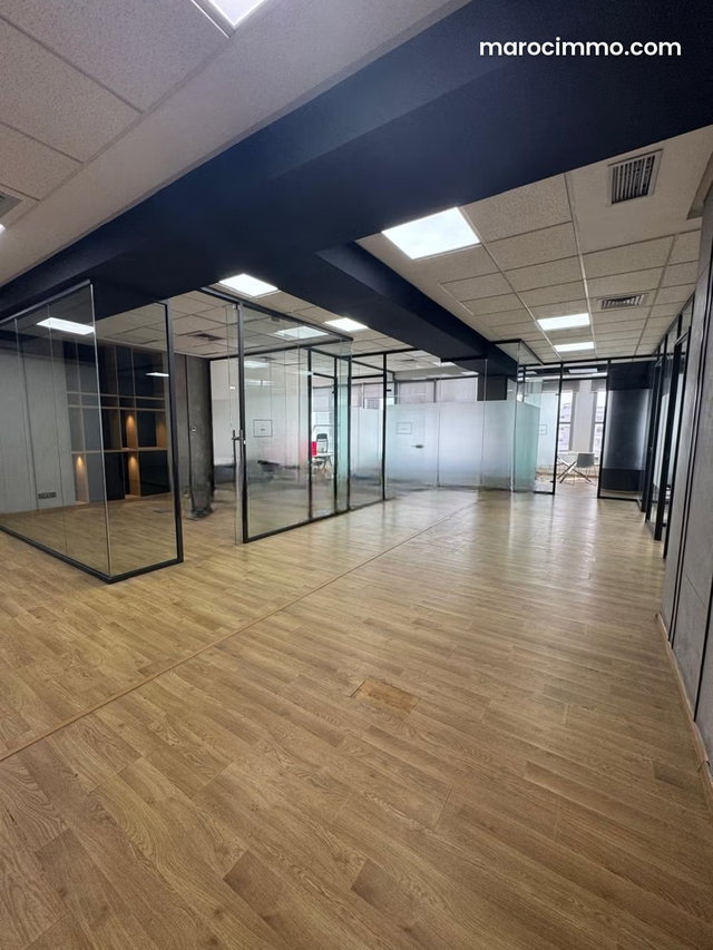 Bureau 131 M² Aménagé Semi Meublé Sur Abdelmoumen — 5
