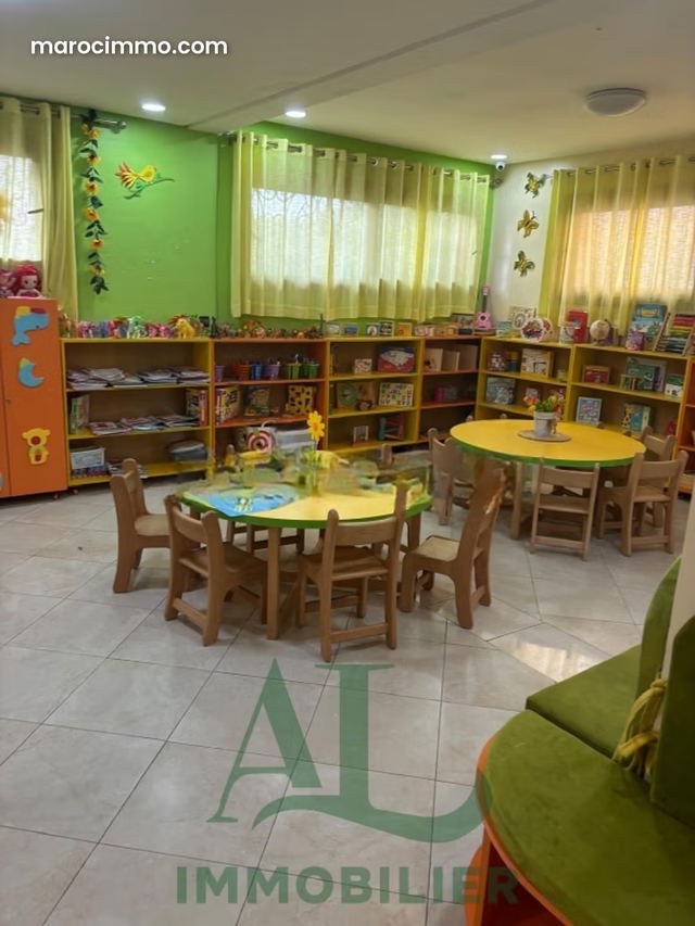 École maternelle a vendre mur et fond — Agadir