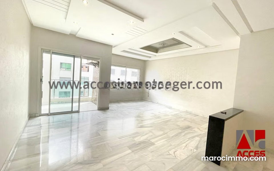 Appartement Vide à Louer en Plein Centre Ville