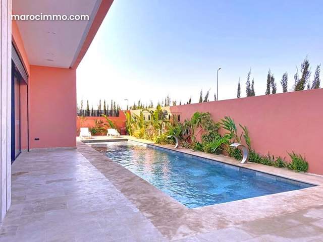 Villa de luxe à vendre – 560 m² de terrain — 2