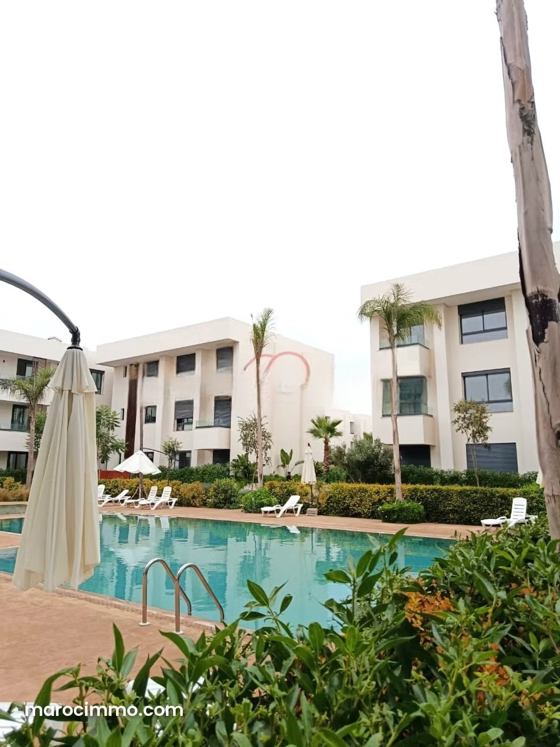 93 sqm Furnished Apartment, 3 Bedrooms, Dar Bouazza, Swimming Pool — Dar Bouazza