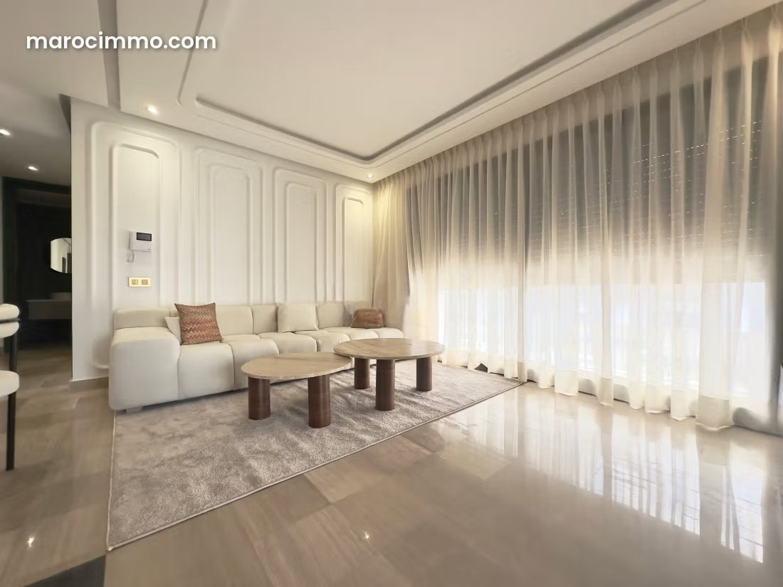 Two-Bedroom Apartment with Master Suite, Princesses Neighborhood — Casablanca