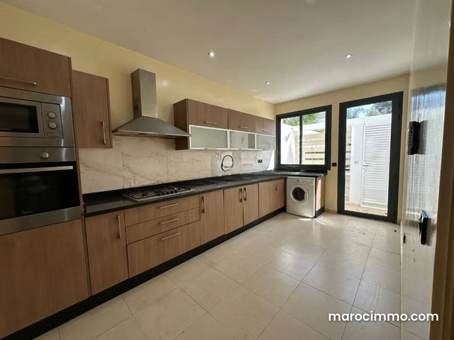 Villa a la location vide a bouskoura 25000dh — 2