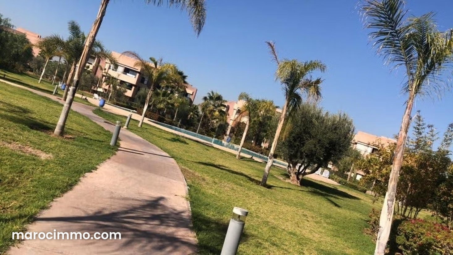 369 m² Plot of Land for Sale on Route de Tahanaoute, Marrakech — Marrakesh