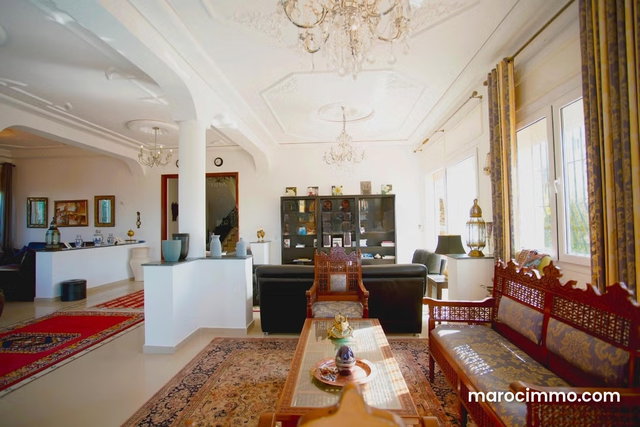 Luxury Villa for Sale in Mnar Quarter — 5