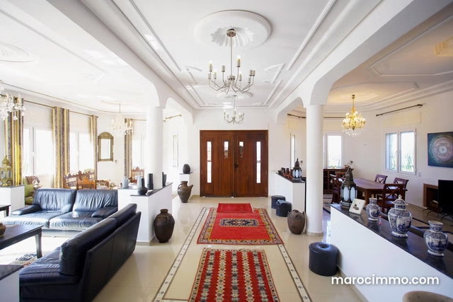 Luxury Villa for Sale in Mnar Quarter — 3