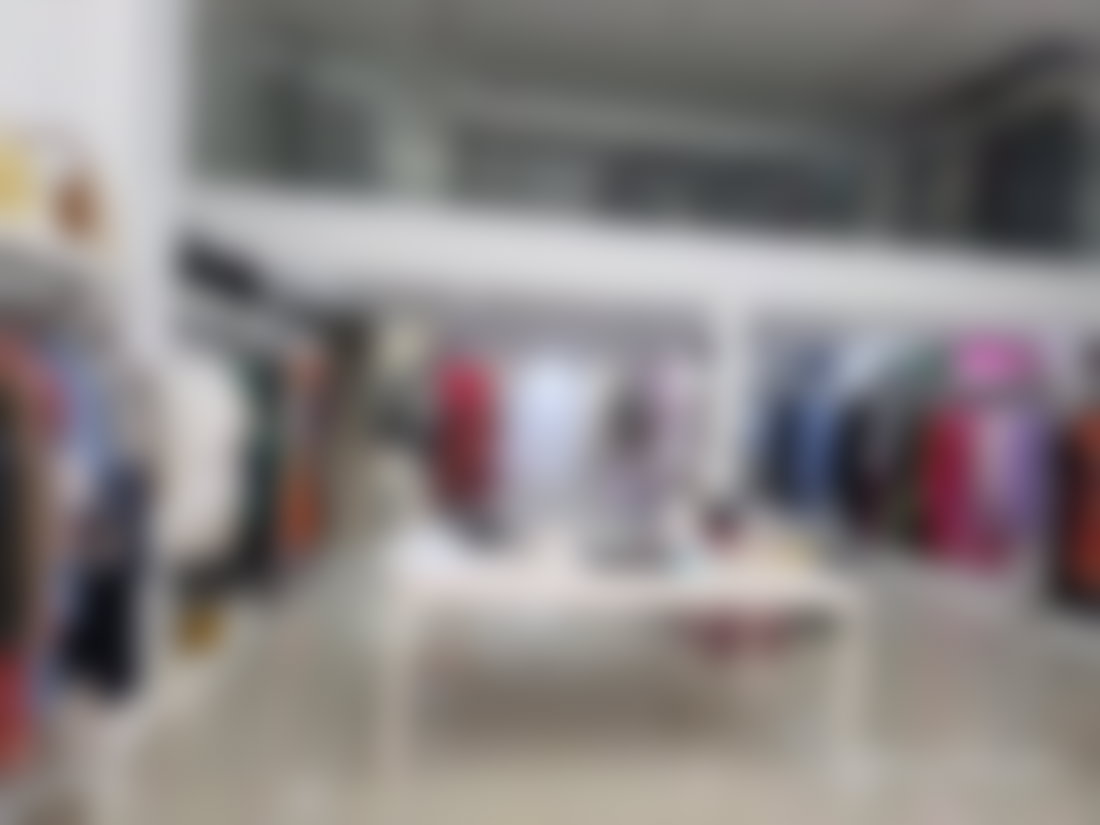 محل تجاري مشرق للبيع بحي فيرمي بريتون بالدار البيضاء