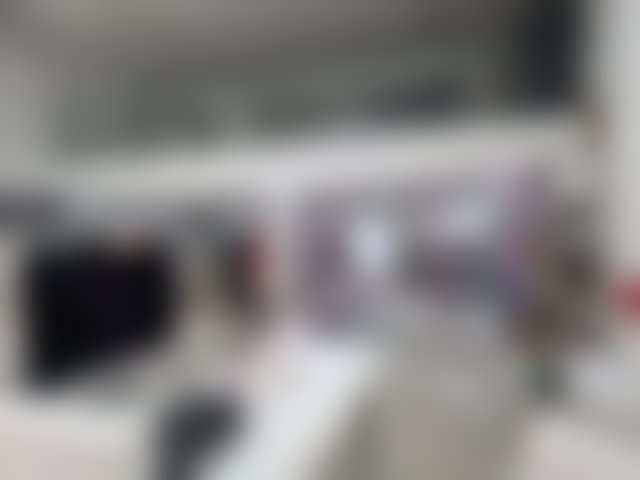 محل تجاري مشرق للبيع بحي فيرمي بريتون بالدار البيضاء — 2
