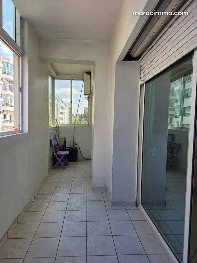 Appartement avec terrasse quartier des Hôpitaux — 3