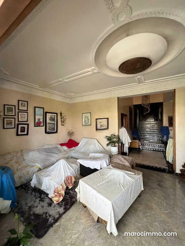 Villa with Pool – Moujahidine Quarter — 4