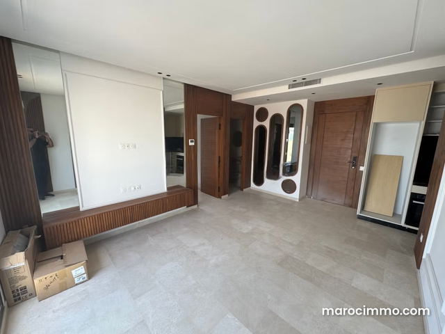 Apartment for Sale in Bachkou Quarter. 2 Bedrooms. With Elevator and Terrace — Casablanca