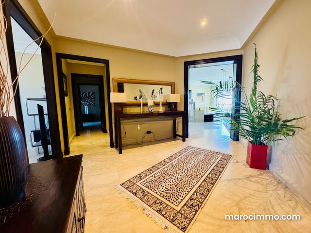 À louer – Magnifique appartement meublé avec vue mer exceptionnelle — 5