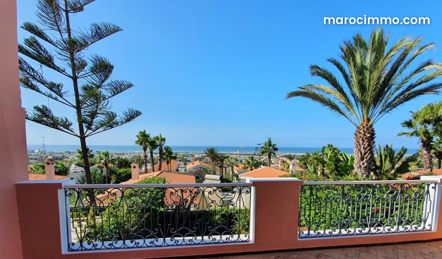 4-Bedroom Villa with Swimming Pool and Sea Views in Aïn Diab, Casablanca — Casablanca