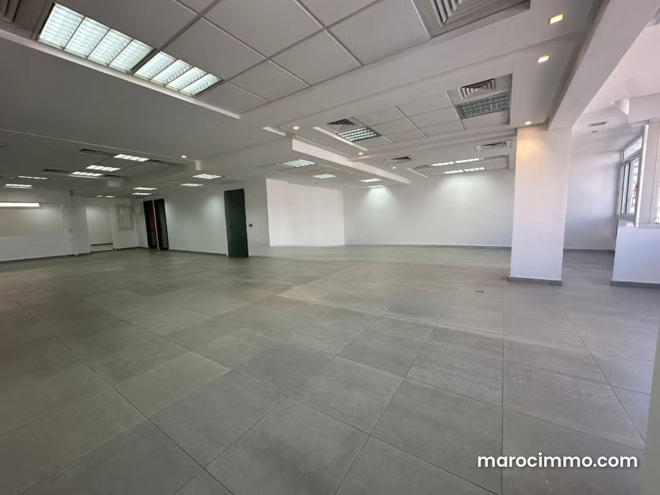 Superbe bureau à louer à Racine – Emplacement idéal