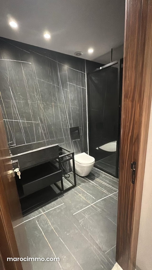 Très bel appartement meublé — 4