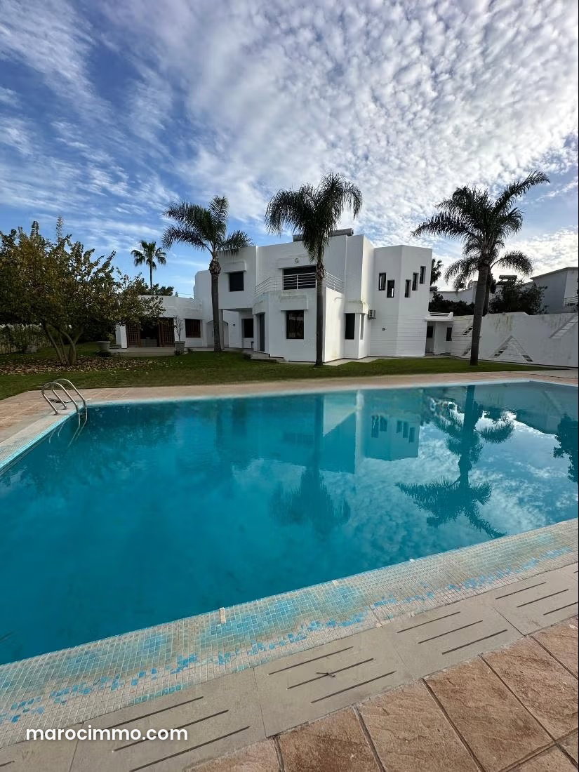 Furnished 5-Bedroom Villa with Pool, Souissi, Rabat — Rabat