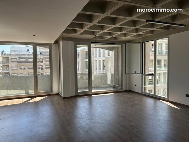 Plateau de bureau à louer sur CIL HAY SALAM — 2