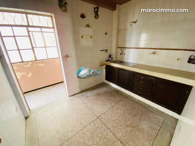 Bel appartement à vendre en plein centre ville de tanger place al Madina — 2