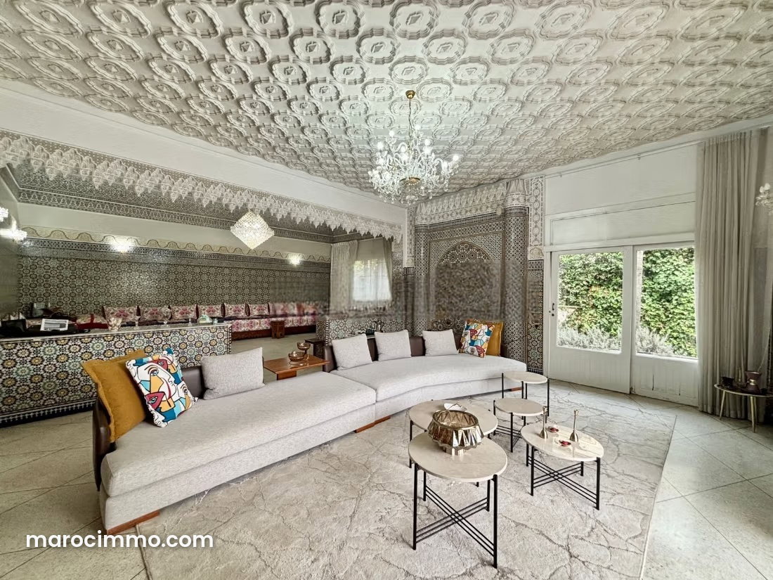 Villa de caractère 600 m², jardin 1010 m², Polo, Casablanca — Casablanca