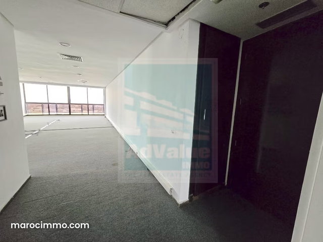 DL. 637: Plateau de 134 m² au Bd Abdelmoumen — 2