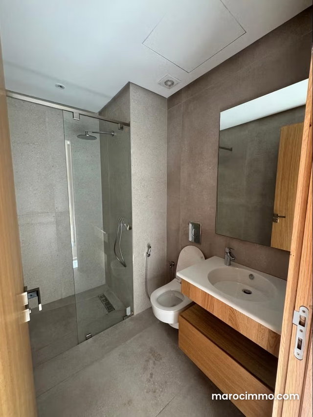 Luxury Premium Studio for Sale with No Neighbors — 4