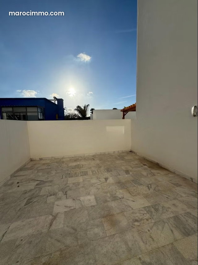 Luxury Premium Studio for Sale with No Neighbors — 3