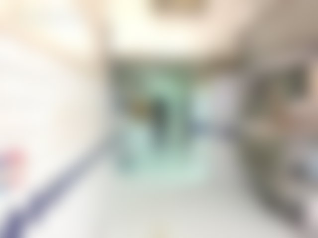 محل تجاري واجهته مشرِقة للبيع في قلب المعاريف بالدار البيضاء — 3