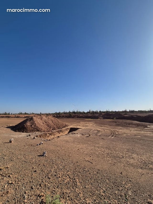 A 6 km du centre dans un quartier résidentiel avec hôtels luxueux et golf, magnifiques terrains lotis — Marrakech
