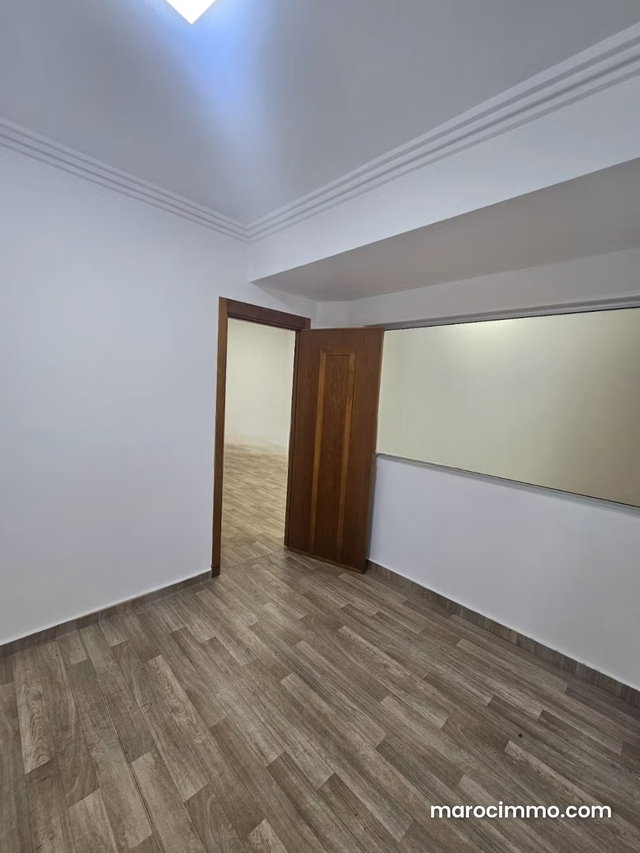 Bureau F3 rénové à louer — 3