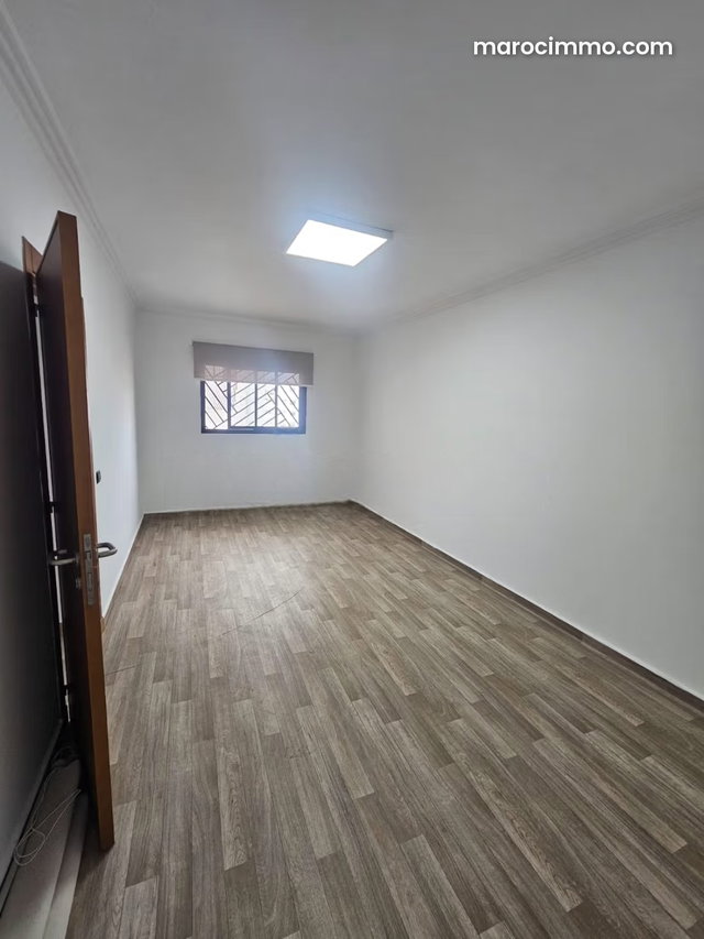 Bureau F3 rénové à louer — 5