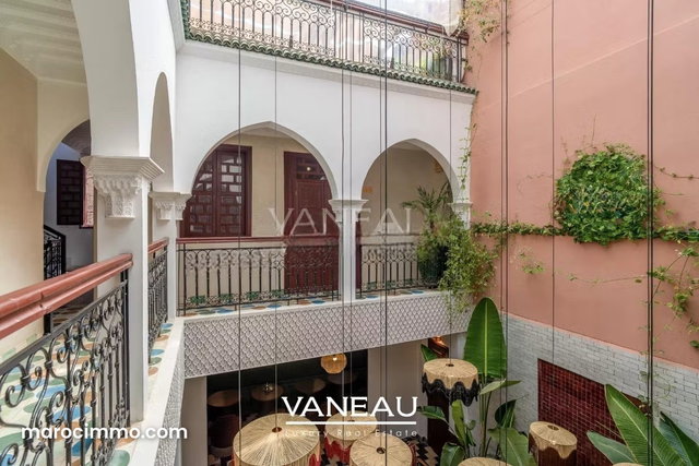 Exceptional 6-bedroom riad between tradition and elegance — 2