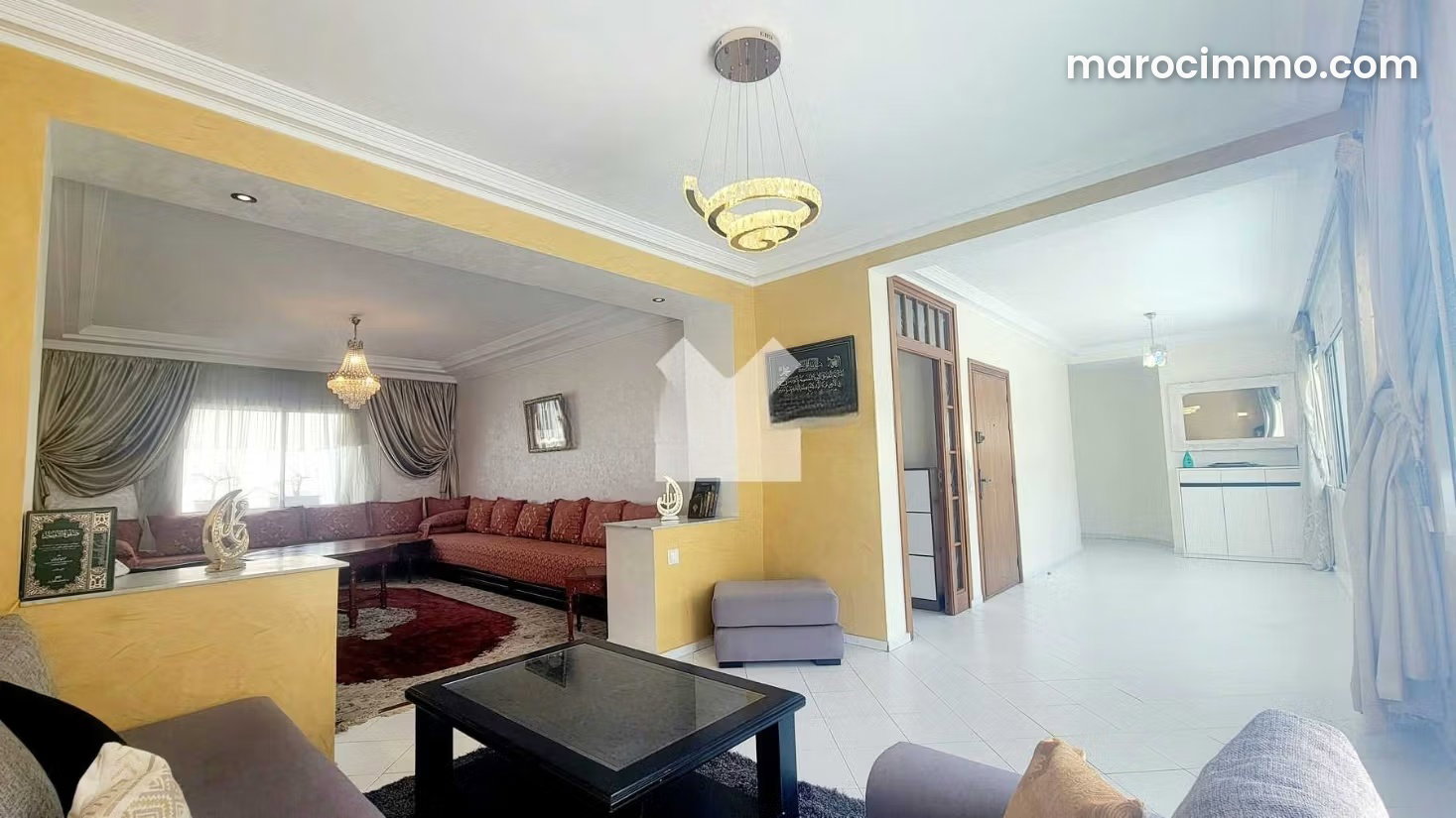 Spacious Apartment with Terrace in Belvedere, Casablanca — Casablanca